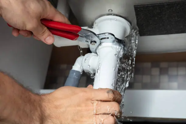 How to Repair a Plumbing Leak Silver Spring, MD